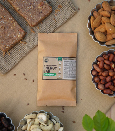 Date Sweetened Vegan Granola Bar