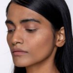 Longwear Brightening Eyeshadow Stick - Image 3