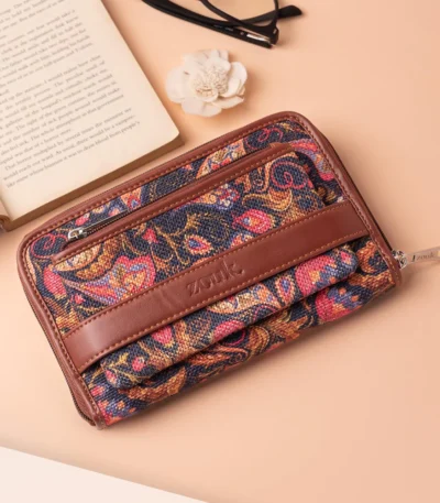 Paisley Print Classic Zipper Wallet