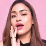 Iba Must Have Black to Pink PH Lipstick, 3.5 g - Image 5